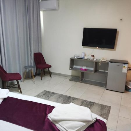 Golden Plaza Hotel Amman Eksteriør billede