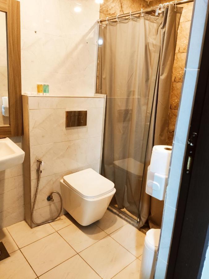 Golden Plaza Hotel Amman Eksteriør billede