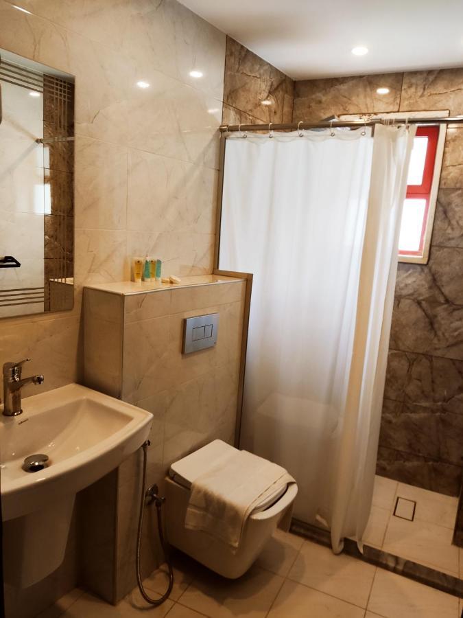 Golden Plaza Hotel Amman Eksteriør billede