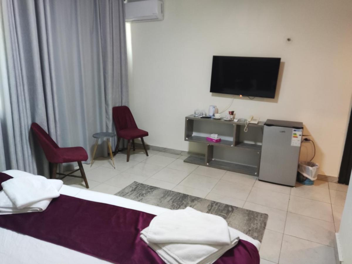 Golden Plaza Hotel Amman Eksteriør billede