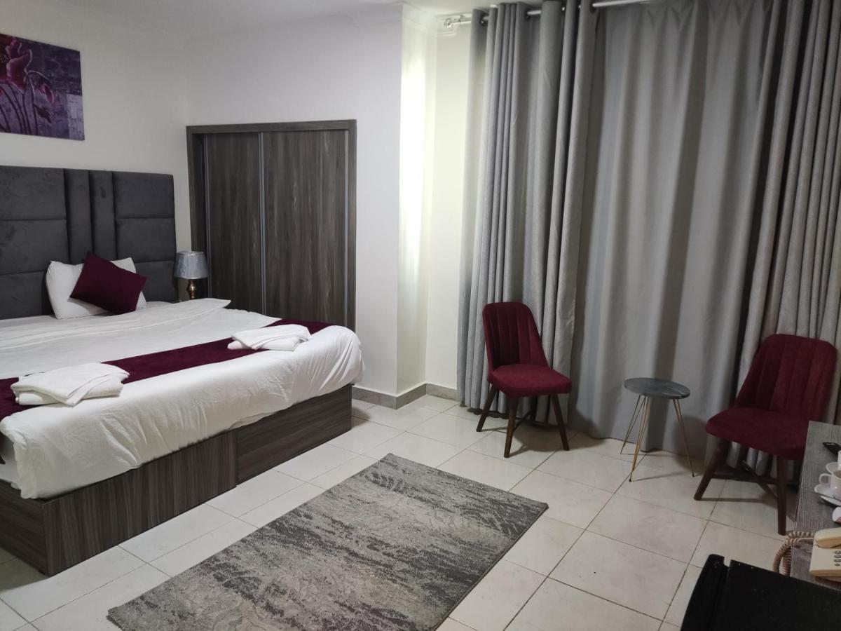 Golden Plaza Hotel Amman Eksteriør billede