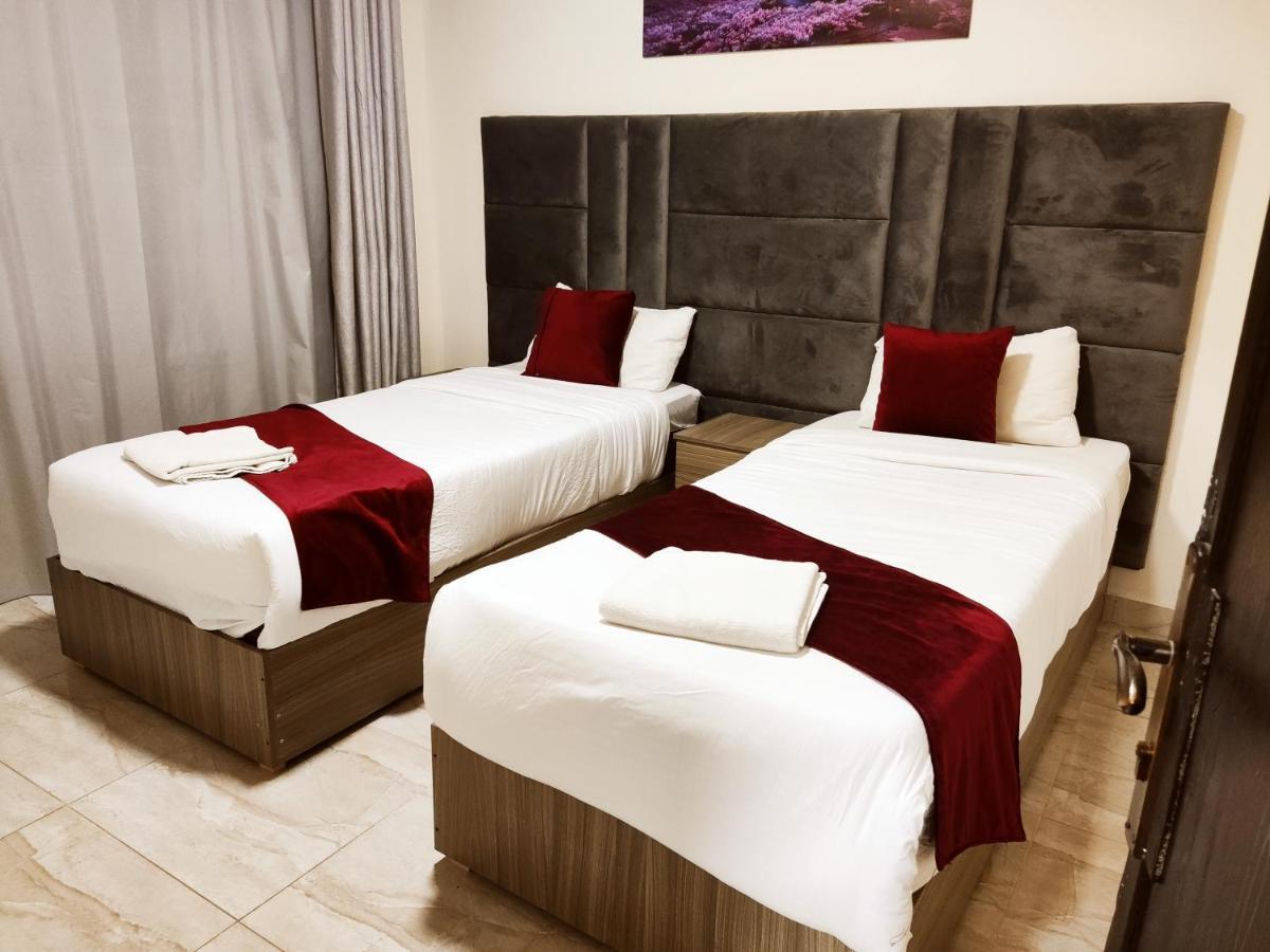 Golden Plaza Hotel Amman Eksteriør billede
